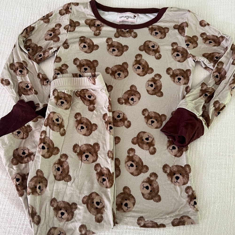 Liv & Stella Teady bear 🐻 loungewear